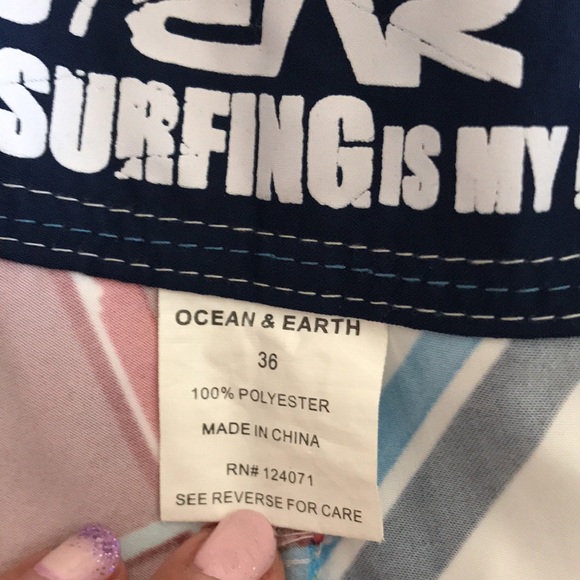 Men’s beach trunks - Picture 3 of 5